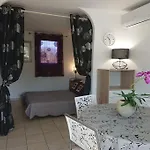 Maison A 2min A Pied Du Centre De Vecchio Сasa de vacaciones Porto Vecchio